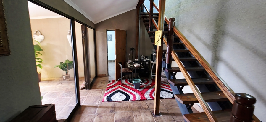 6 Bedroom Property for Sale in Die Heuwel Mpumalanga