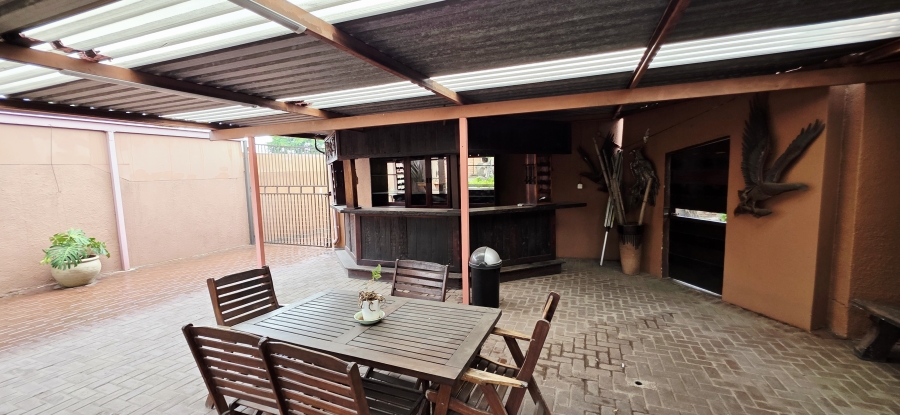 6 Bedroom Property for Sale in Die Heuwel Mpumalanga