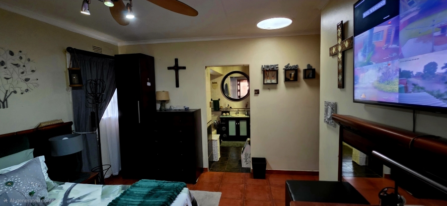 6 Bedroom Property for Sale in Die Heuwel Mpumalanga