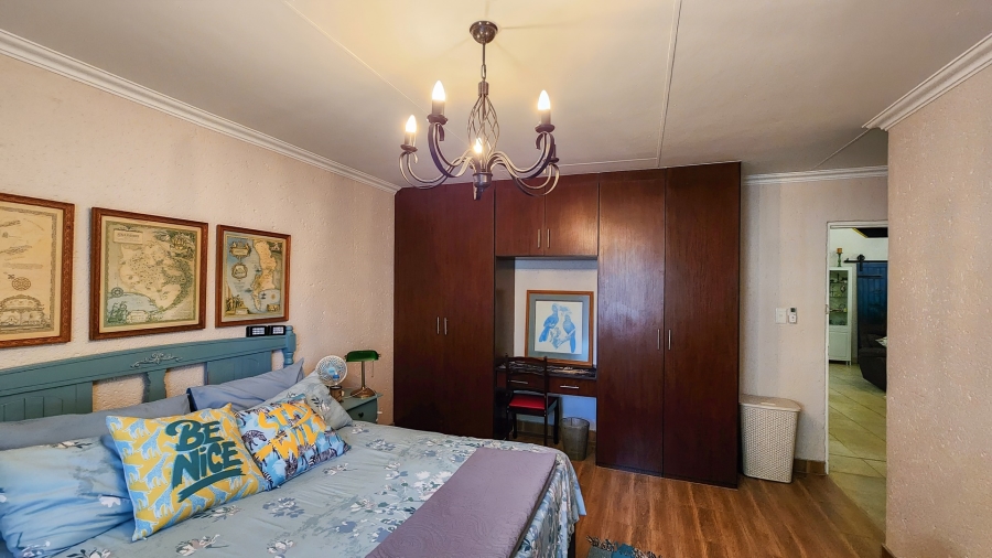 4 Bedroom Property for Sale in Marloth Park Mpumalanga