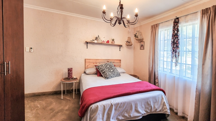 4 Bedroom Property for Sale in Marloth Park Mpumalanga