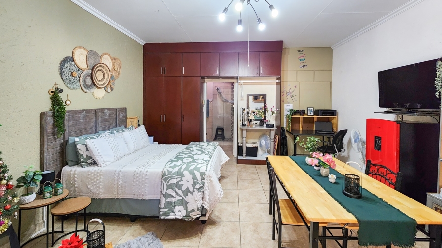 4 Bedroom Property for Sale in Marloth Park Mpumalanga