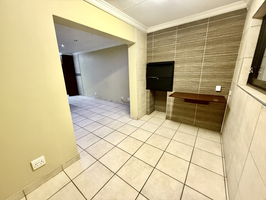 2 Bedroom Property for Sale in Noordrand Mpumalanga