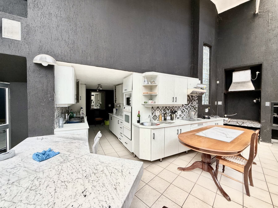 10 Bedroom Property for Sale in Trichardt Mpumalanga