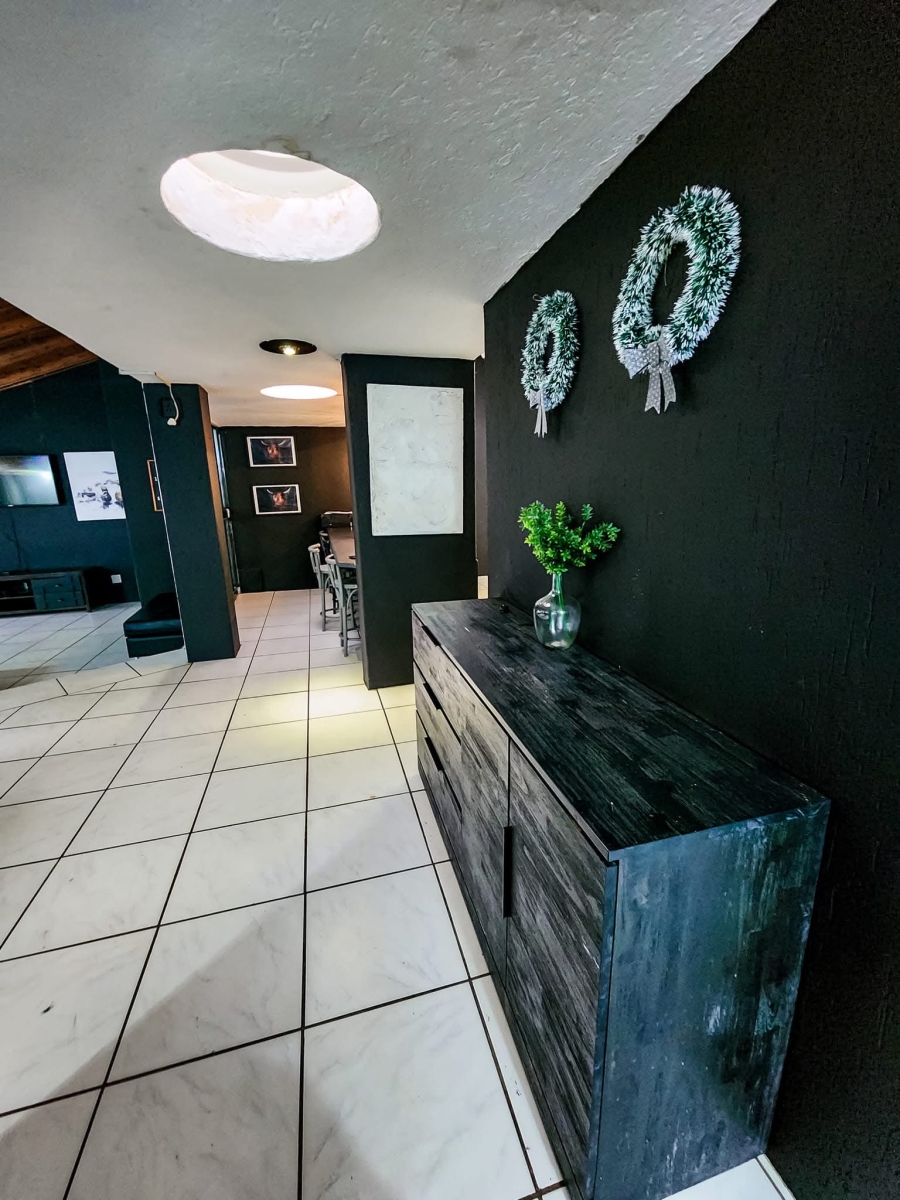 10 Bedroom Property for Sale in Trichardt Mpumalanga