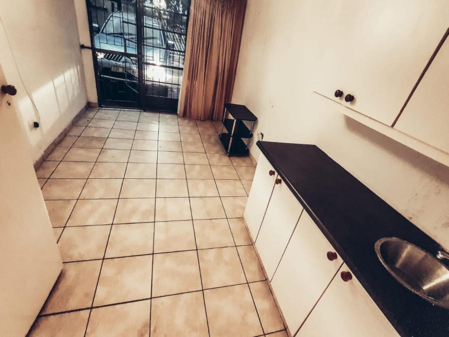 To Let 1 Bedroom Property for Rent in Cosmosrand Mpumalanga