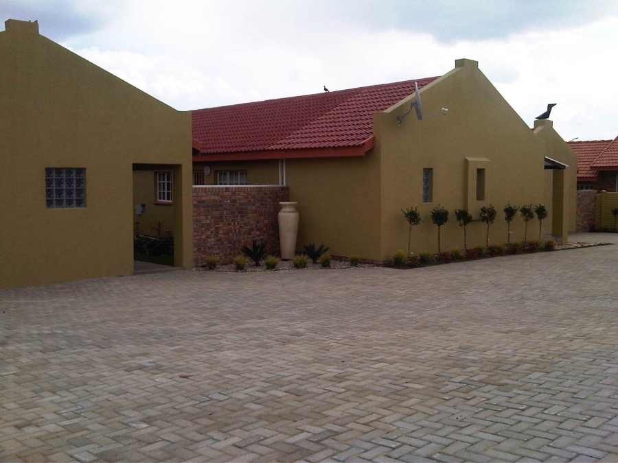 To Let 1 Bedroom Property for Rent in Secunda Mpumalanga