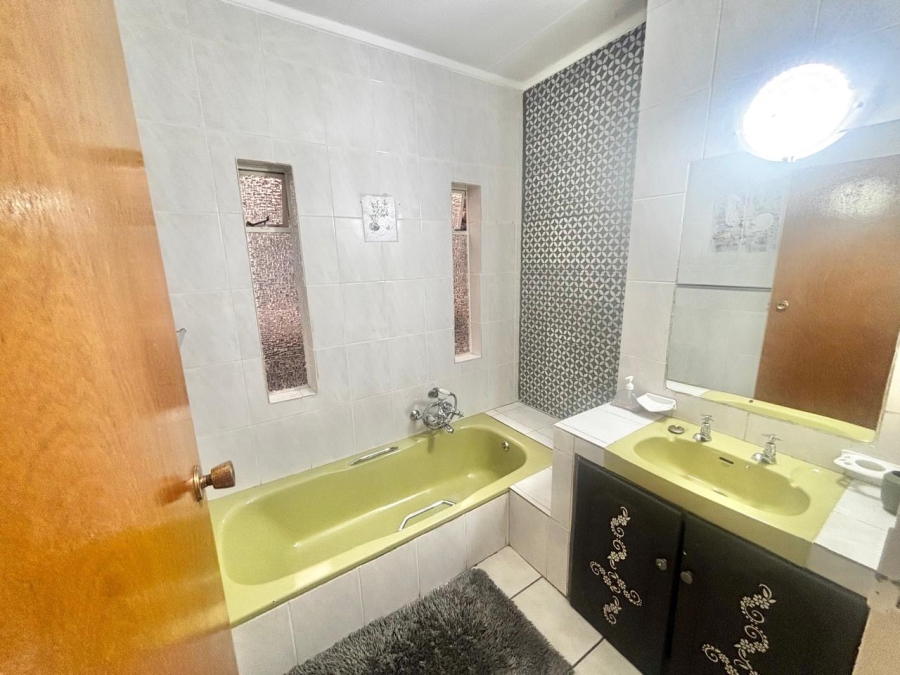 4 Bedroom Property for Sale in Secunda Mpumalanga