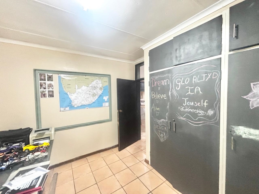 4 Bedroom Property for Sale in Secunda Mpumalanga