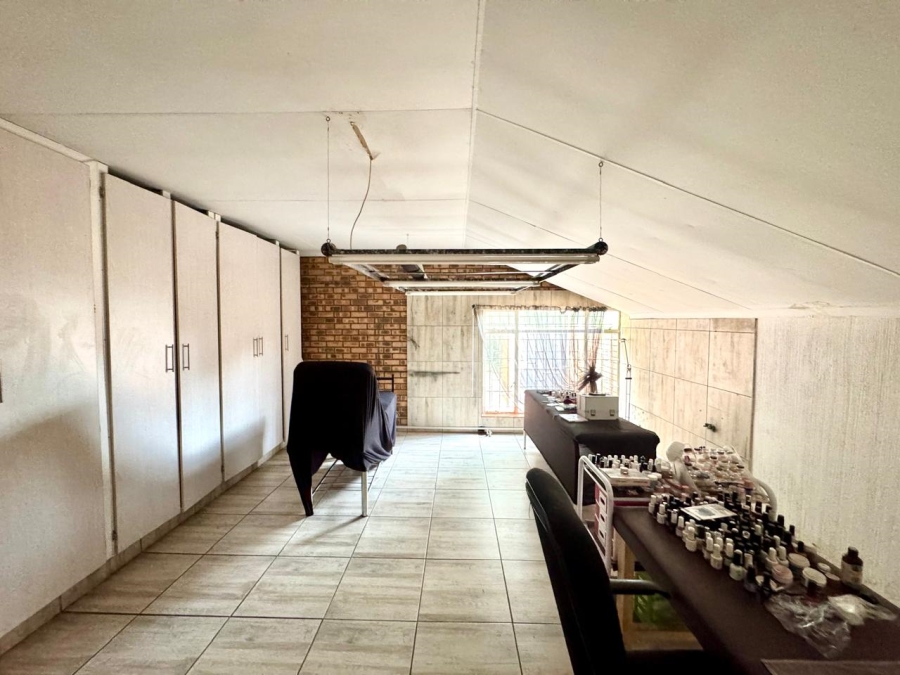 5 Bedroom Property for Sale in Evander Mpumalanga