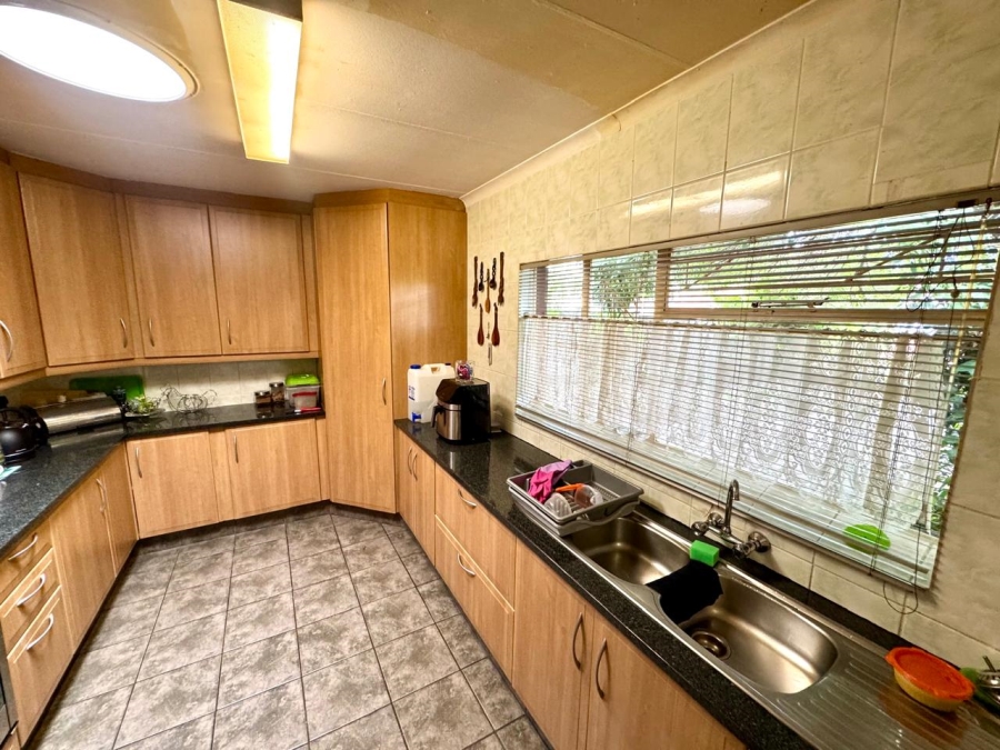 4 Bedroom Property for Sale in Sunset Park Mpumalanga