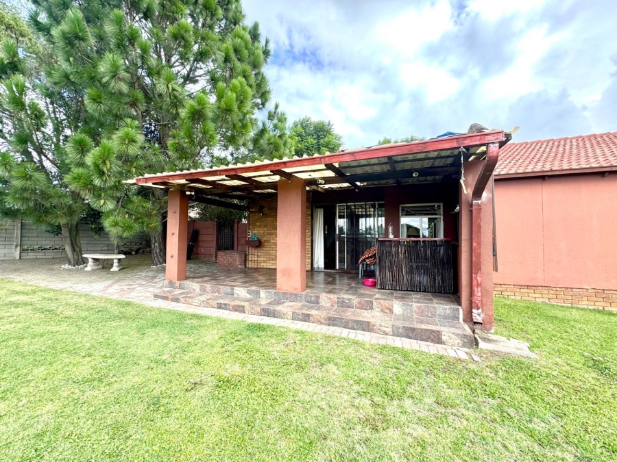 4 Bedroom Property for Sale in Sunset Park Mpumalanga