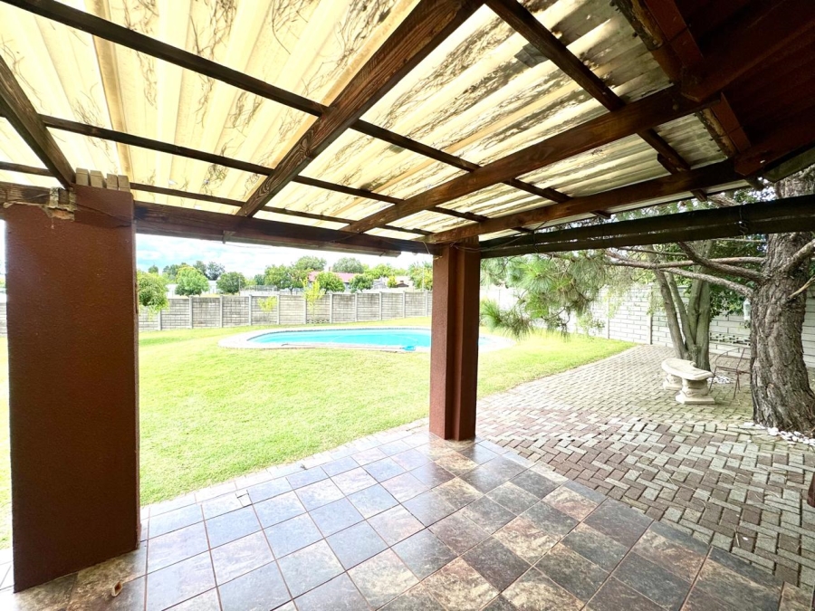 4 Bedroom Property for Sale in Sunset Park Mpumalanga