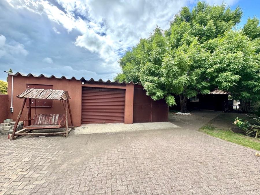 4 Bedroom Property for Sale in Sunset Park Mpumalanga
