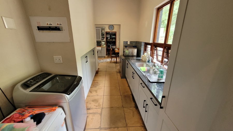 3 Bedroom Property for Sale in Matumi Golf Estate Mpumalanga