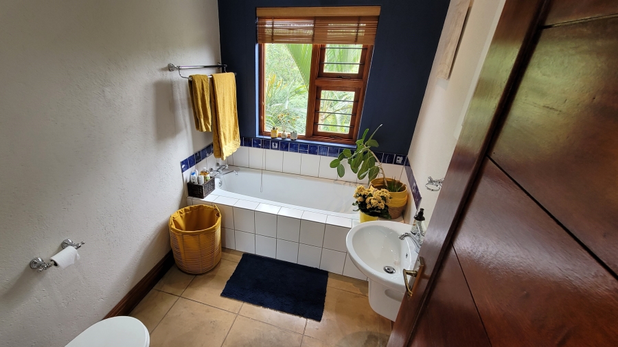 3 Bedroom Property for Sale in Matumi Golf Estate Mpumalanga