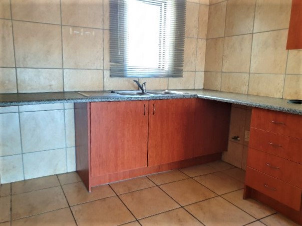 To Let 2 Bedroom Property for Rent in Stonehenge Ext 1 Mpumalanga