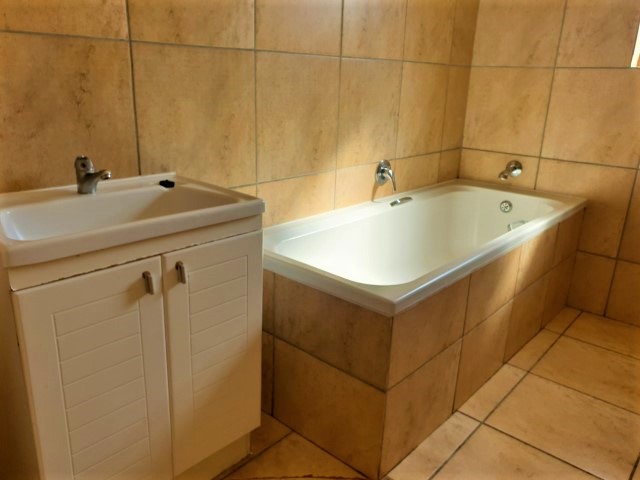 To Let 2 Bedroom Property for Rent in Stonehenge Ext 1 Mpumalanga