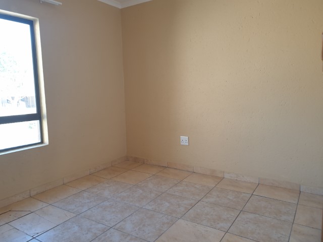 To Let 2 Bedroom Property for Rent in Stonehenge Ext 1 Mpumalanga