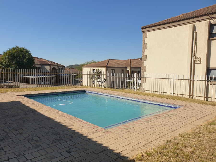 To Let 2 Bedroom Property for Rent in Stonehenge Ext 1 Mpumalanga