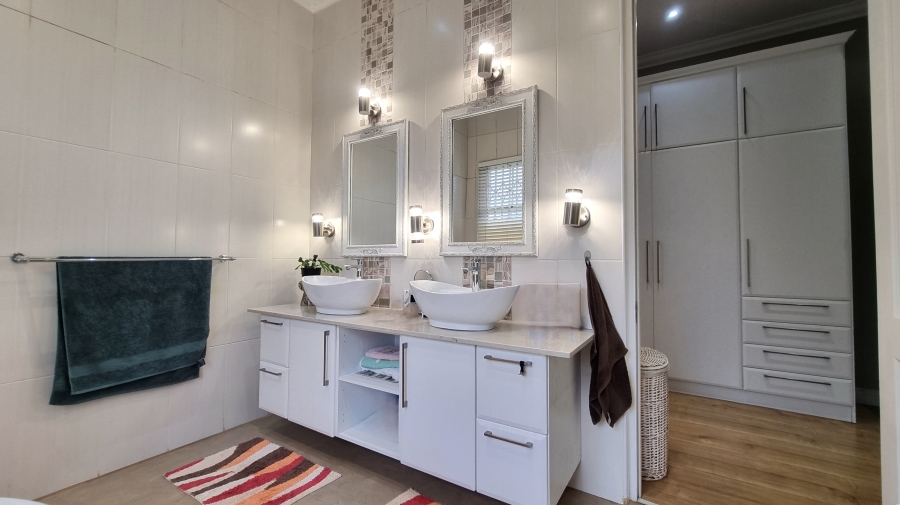 8 Bedroom Property for Sale in Graskop Mpumalanga