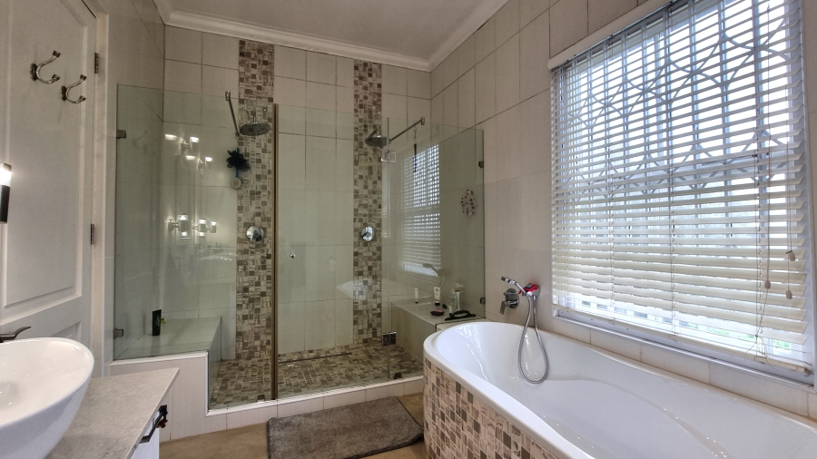 8 Bedroom Property for Sale in Graskop Mpumalanga