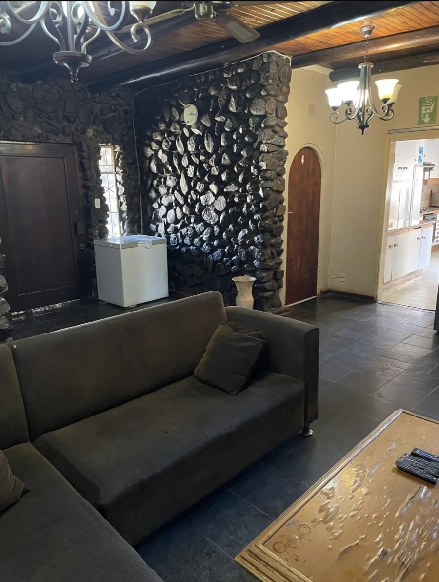 28 Bedroom Property for Sale in Kanyamazane Mpumalanga