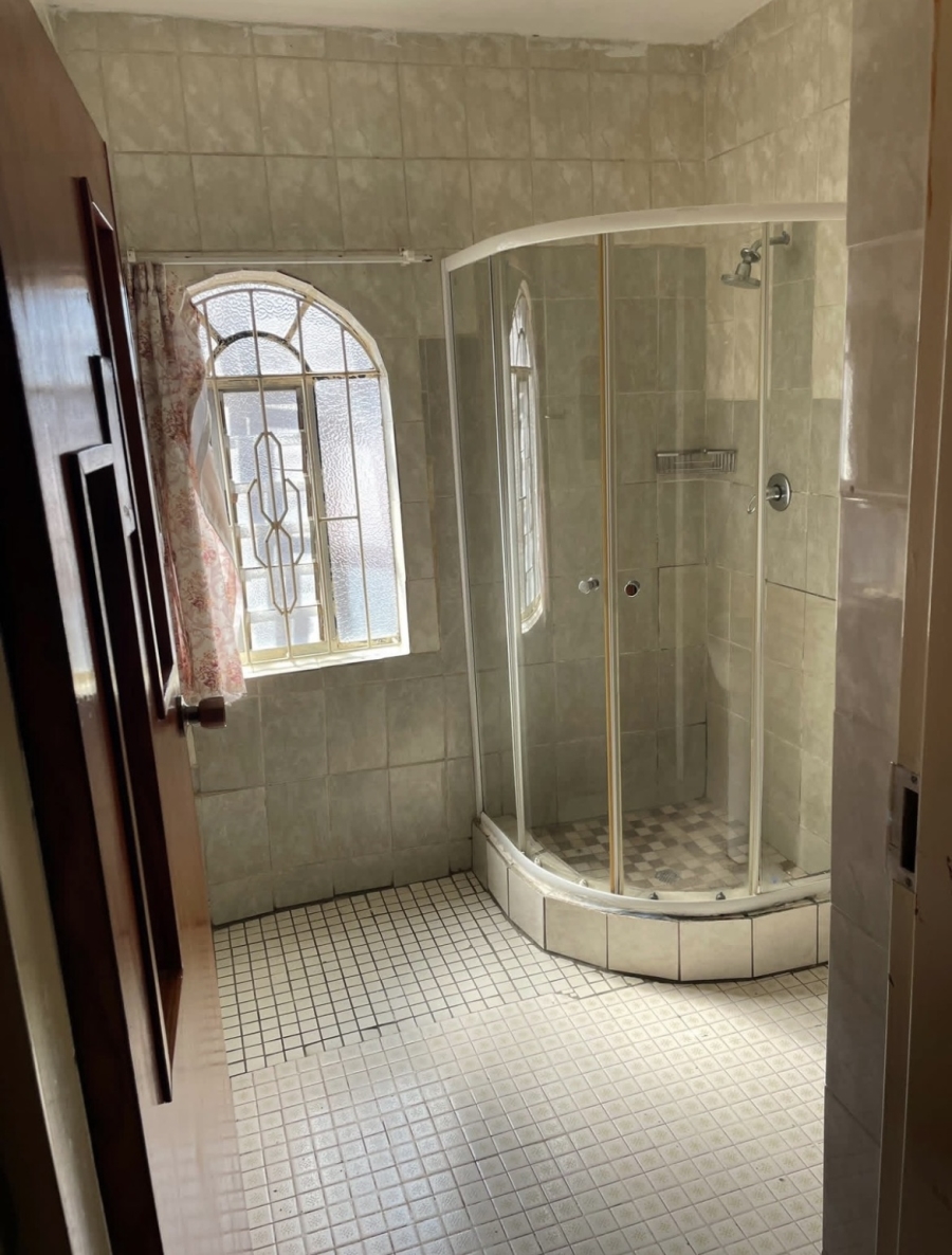 28 Bedroom Property for Sale in Kanyamazane Mpumalanga