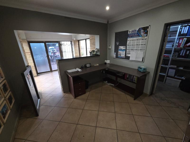 To Let commercial Property for Rent in Die Heuwel Mpumalanga