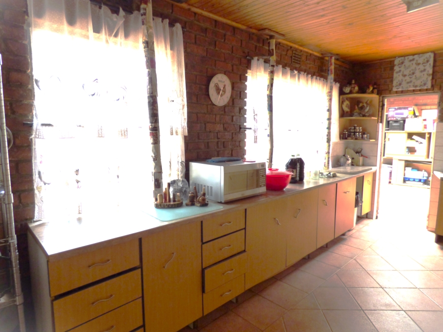 5 Bedroom Property for Sale in Rietkol AH Mpumalanga