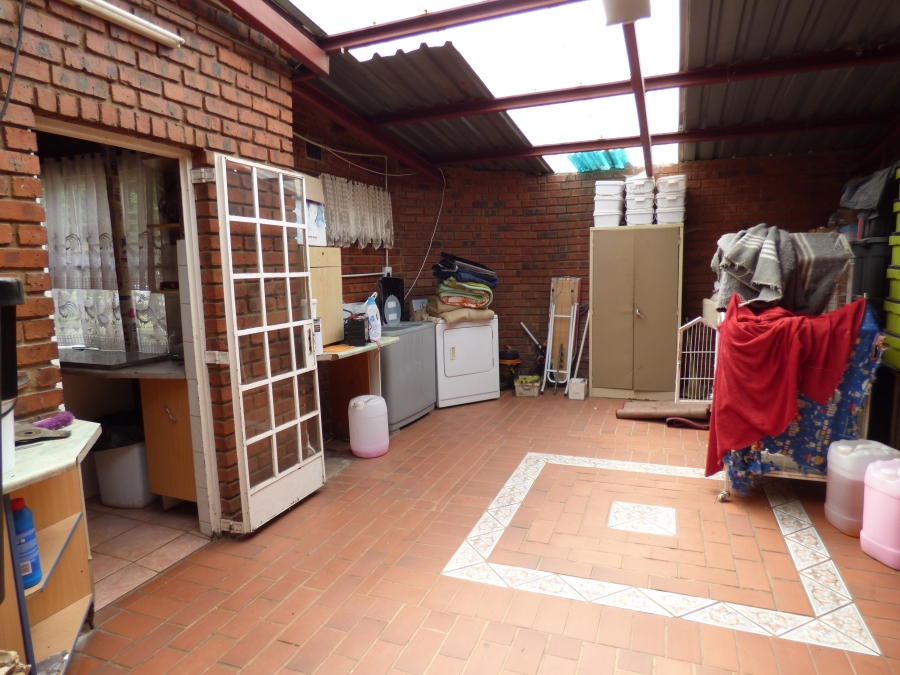 5 Bedroom Property for Sale in Rietkol AH Mpumalanga