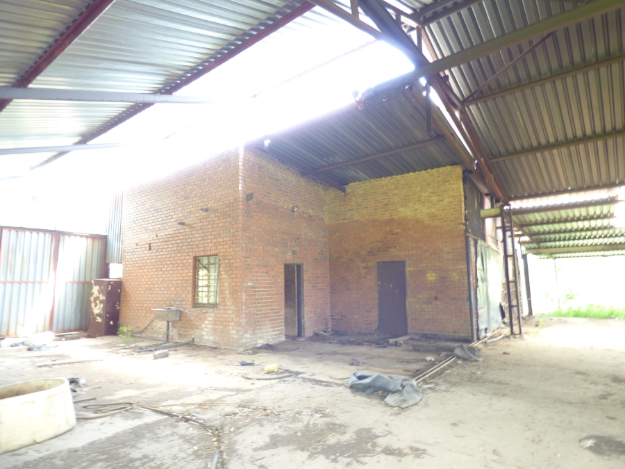 5 Bedroom Property for Sale in Rietkol AH Mpumalanga