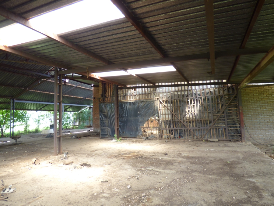 5 Bedroom Property for Sale in Rietkol AH Mpumalanga