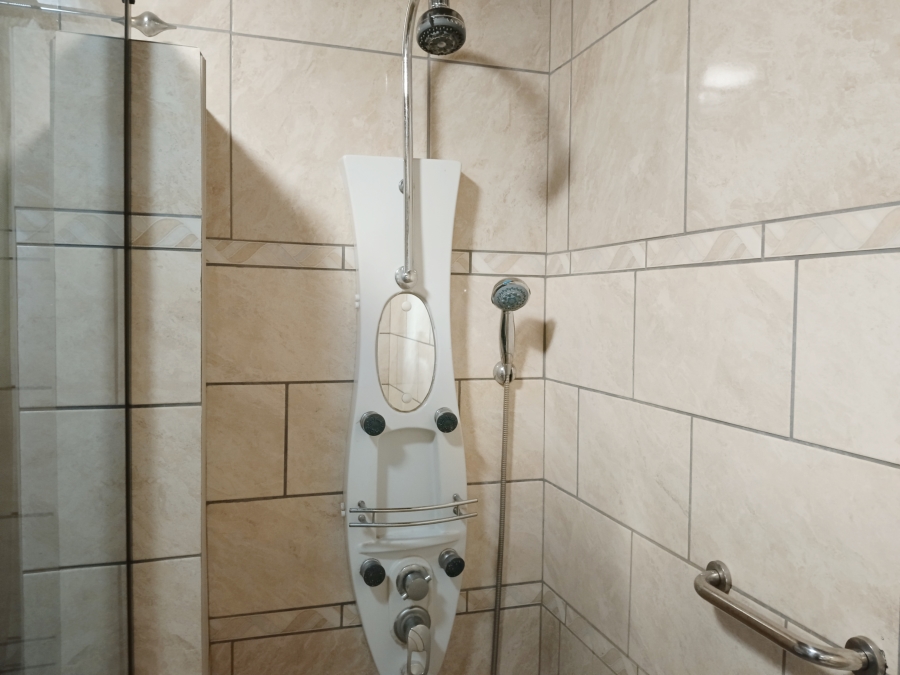 4 Bedroom Property for Sale in Marloth Park Mpumalanga