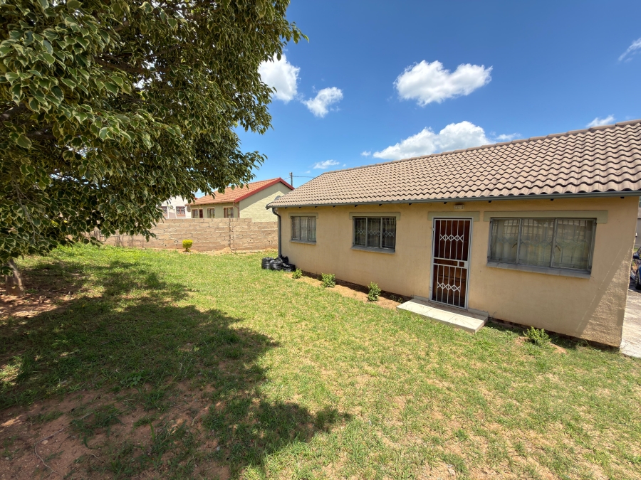 To Let 3 Bedroom Property for Rent in Karino Mpumalanga