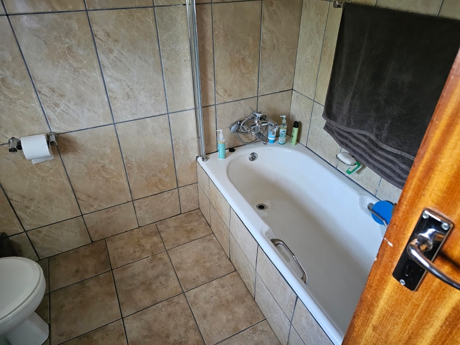 4 Bedroom Property for Sale in West Acres Mpumalanga