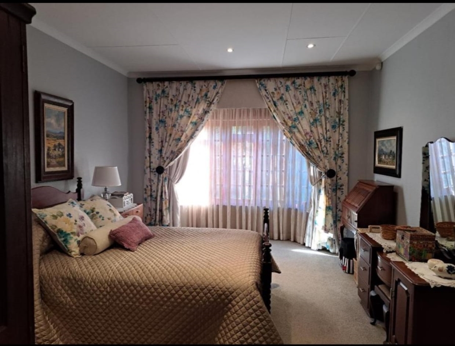 To Let 3 Bedroom Property for Rent in Sunset Park Mpumalanga