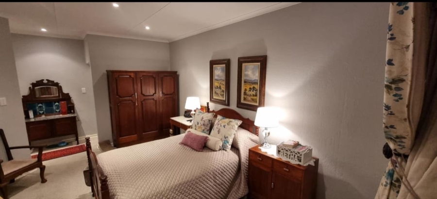 To Let 3 Bedroom Property for Rent in Sunset Park Mpumalanga