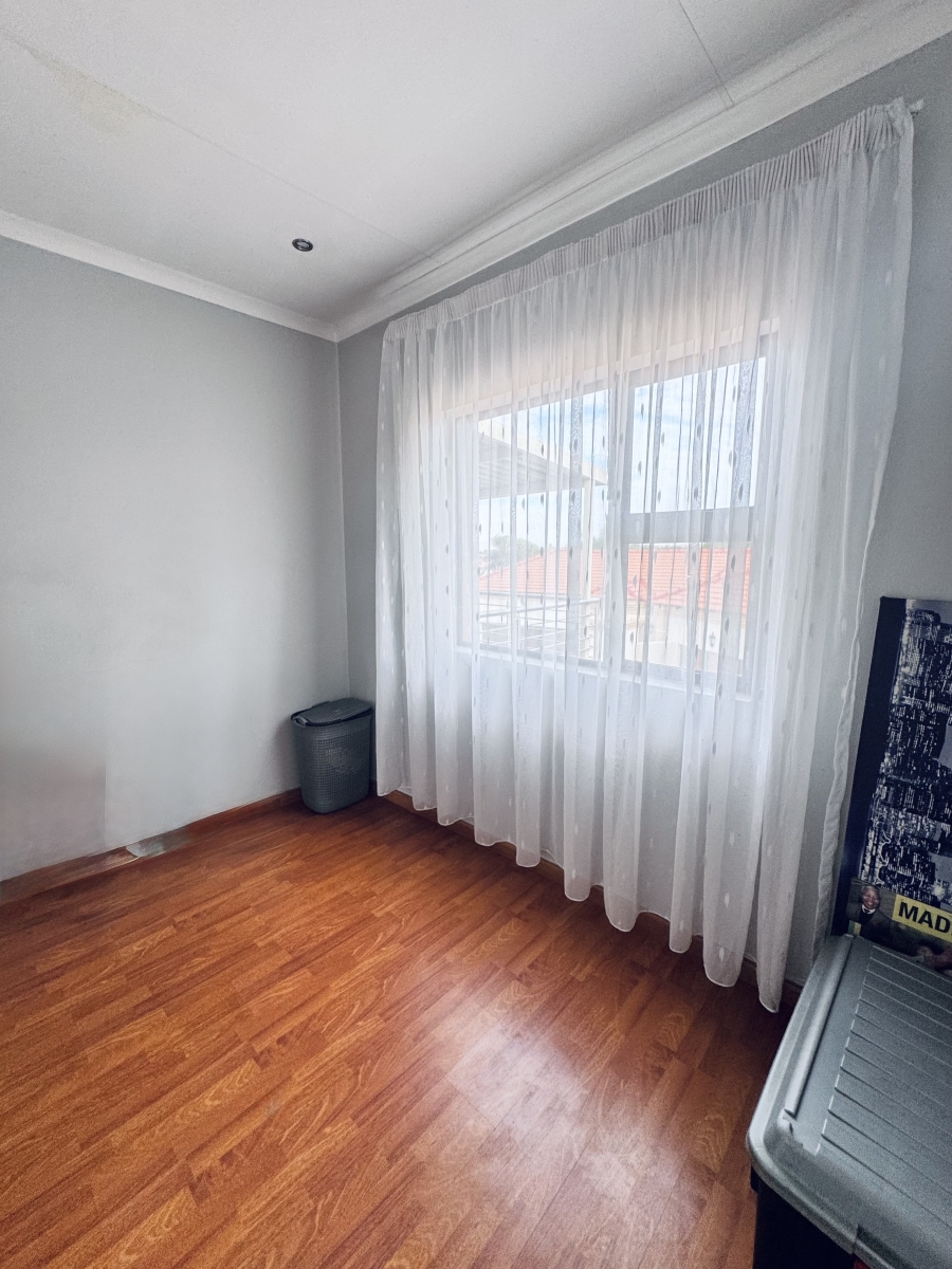 5 Bedroom Property for Sale in Reyno Ridge Mpumalanga