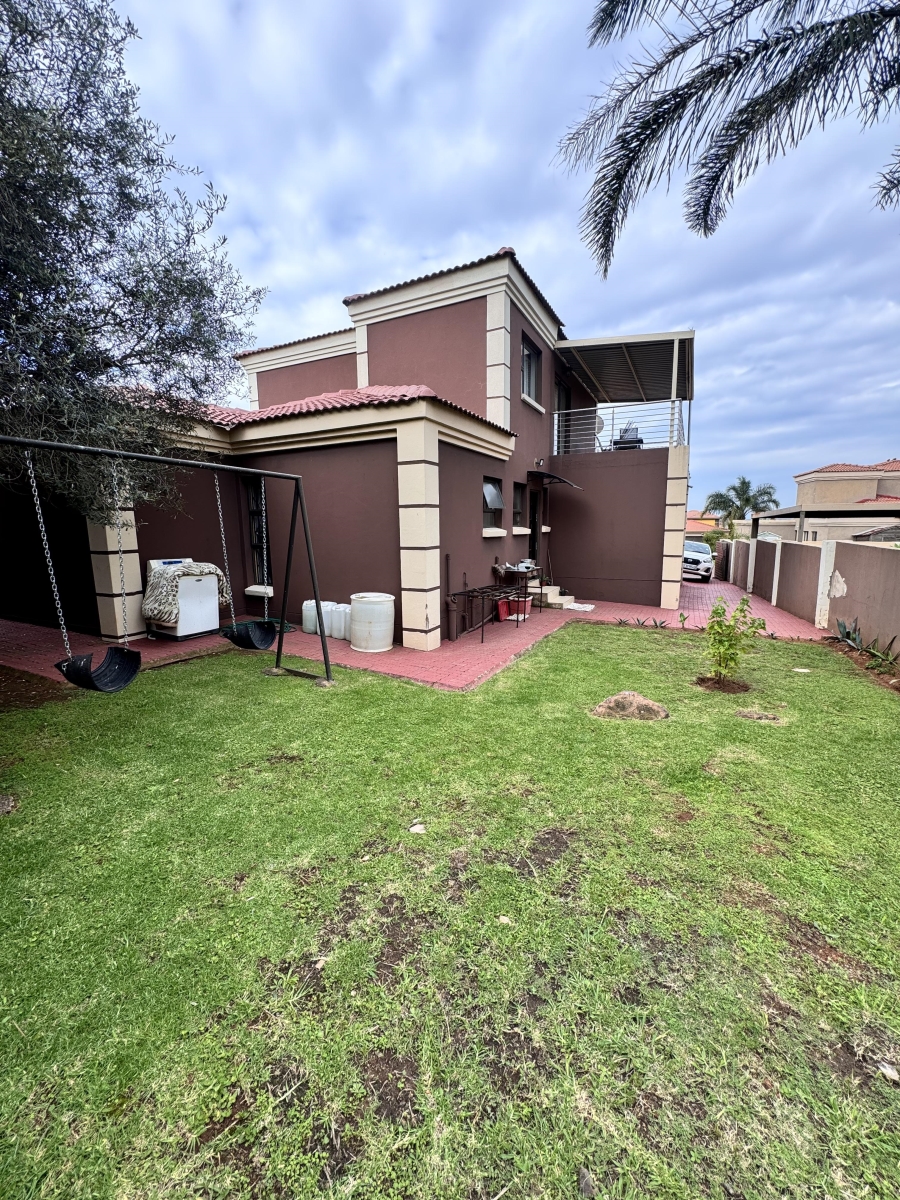 5 Bedroom Property for Sale in Reyno Ridge Mpumalanga