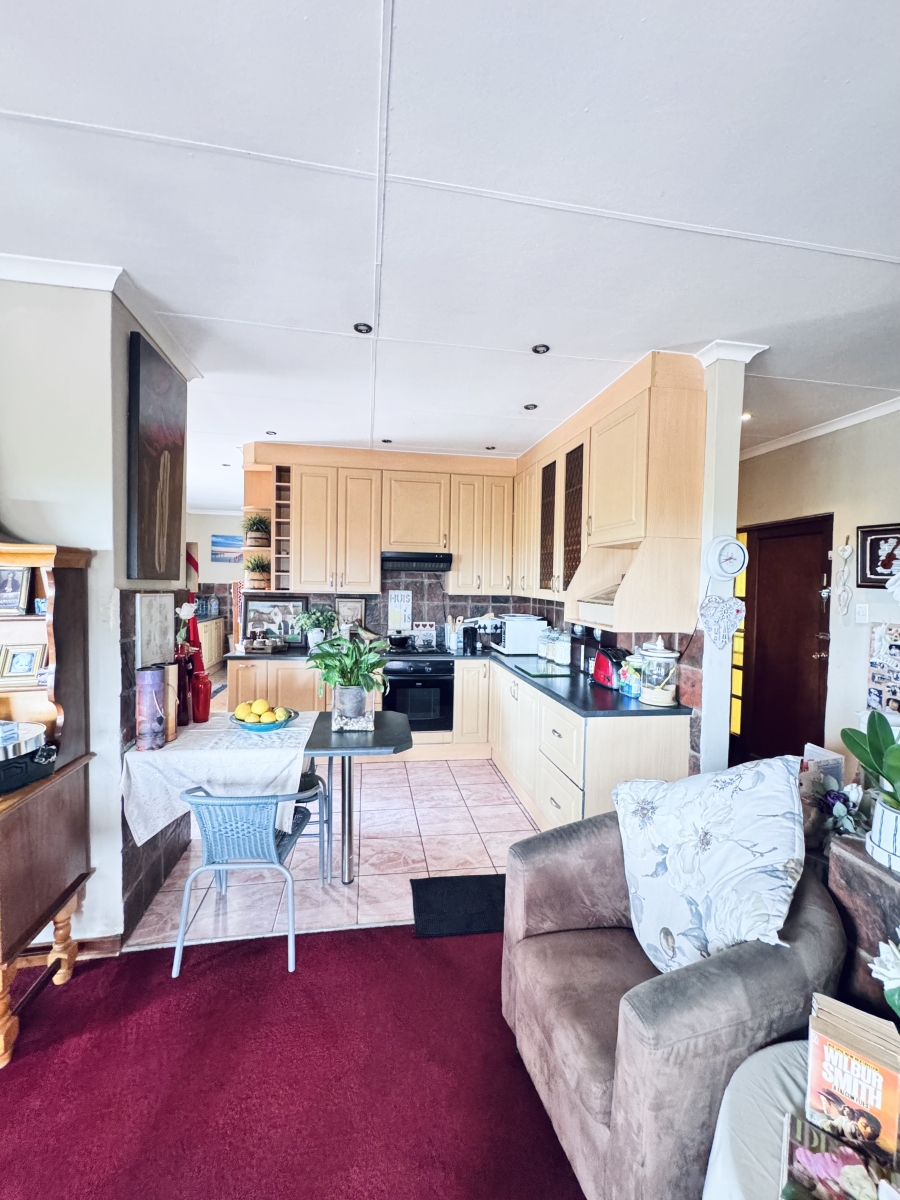 5 Bedroom Property for Sale in Hoeveld Park Mpumalanga