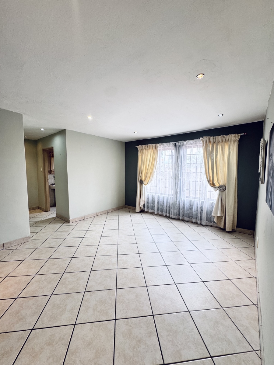 5 Bedroom Property for Sale in Hoeveld Park Mpumalanga