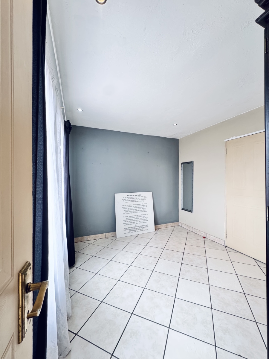 5 Bedroom Property for Sale in Hoeveld Park Mpumalanga