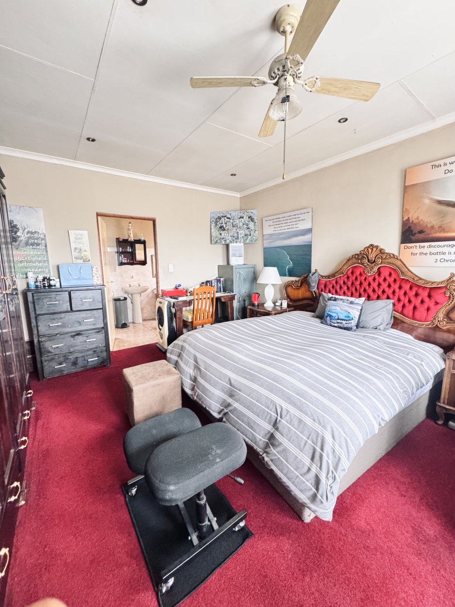 5 Bedroom Property for Sale in Hoeveld Park Mpumalanga