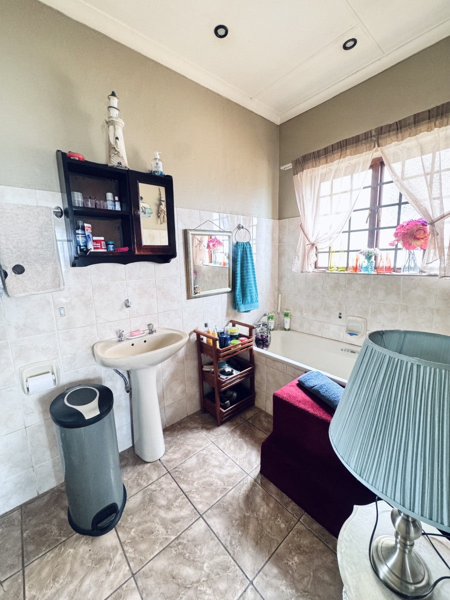 5 Bedroom Property for Sale in Hoeveld Park Mpumalanga