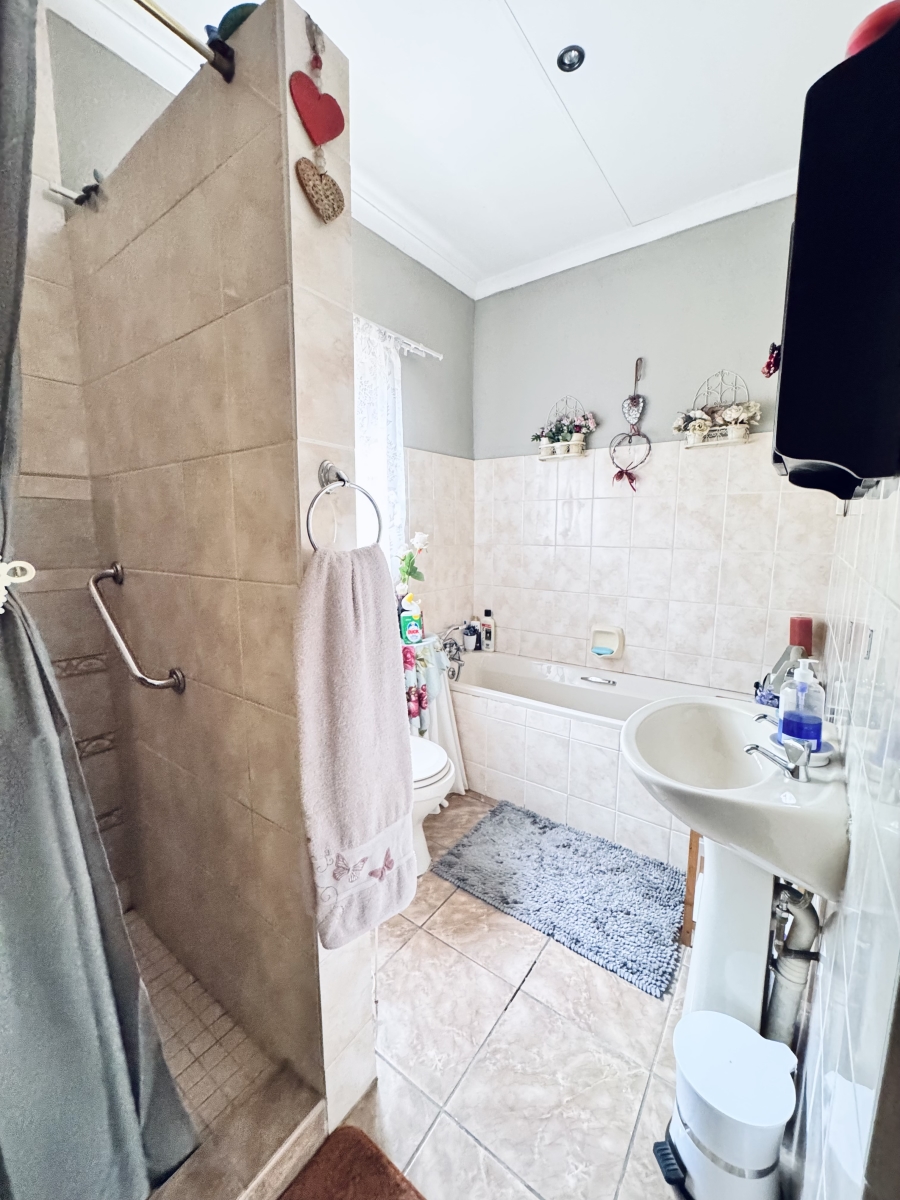 5 Bedroom Property for Sale in Hoeveld Park Mpumalanga