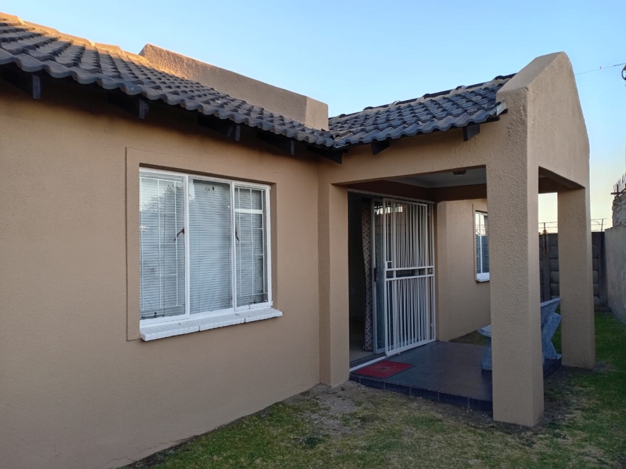 To Let 1 Bedroom Property for Rent in Secunda Mpumalanga