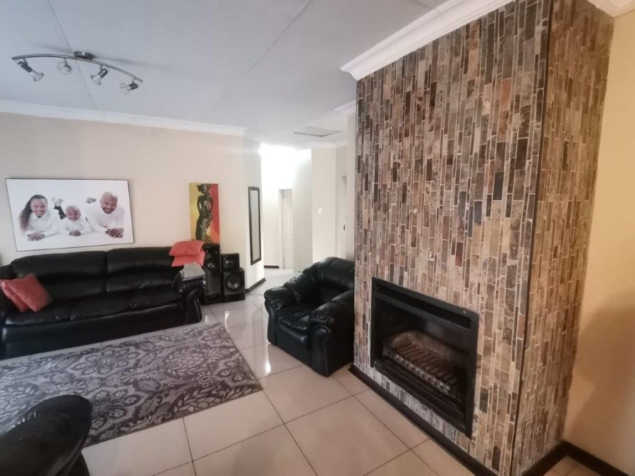 To Let 4 Bedroom Property for Rent in Aerorand Mpumalanga