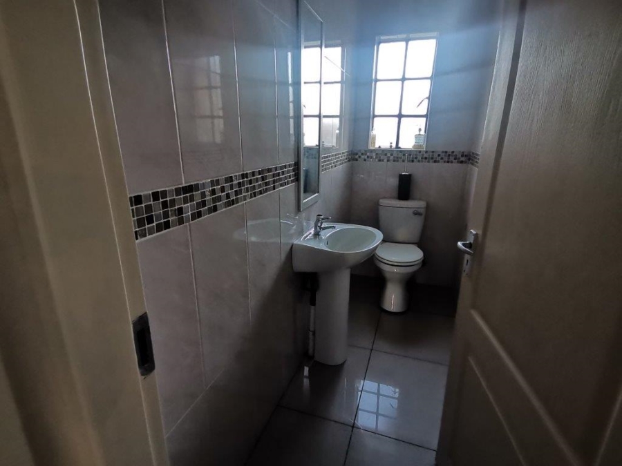 To Let 4 Bedroom Property for Rent in Aerorand Mpumalanga