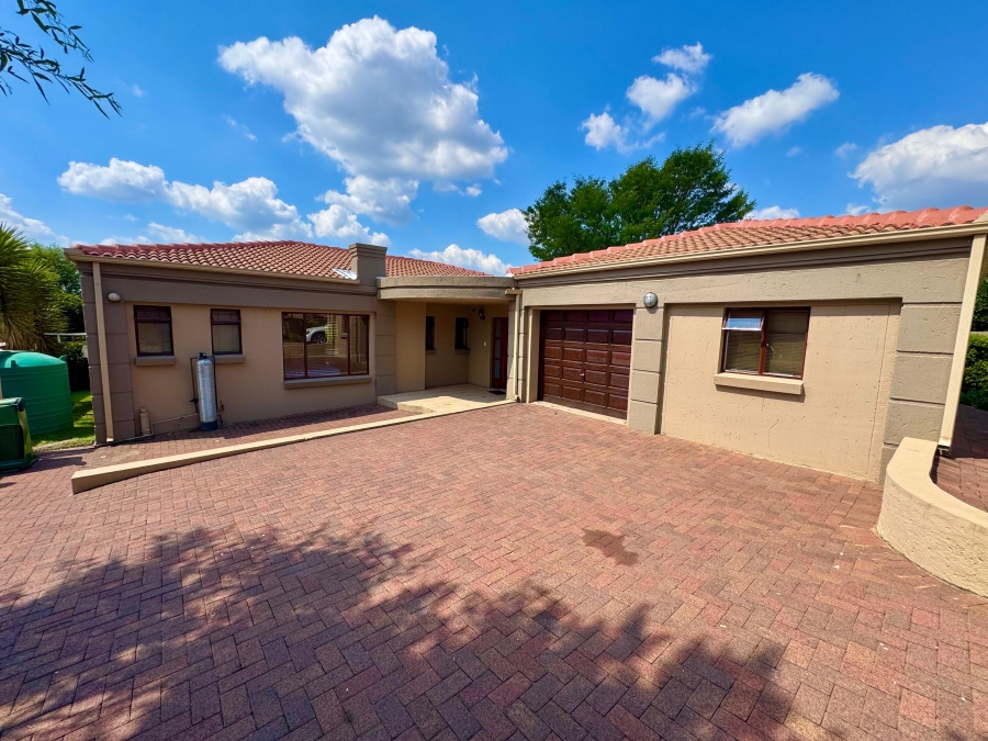 To Let 3 Bedroom Property for Rent in Bankenveld Estate Mpumalanga